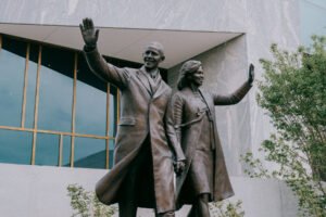 A Guide to Chicago’s South Side, Home of the New Obama Center