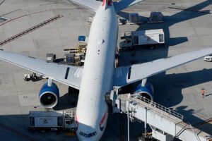 Travelers Bound for the U.K. Hit a Roadblock: Electronic Authorization System Is Down