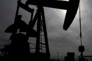 Oil Falls, Stocks Rise as Trump Signals Iran Peace Deal Takes Shape