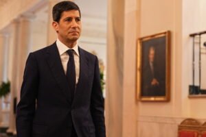 Big Questions for Warsh as New Era for the Fed Begins