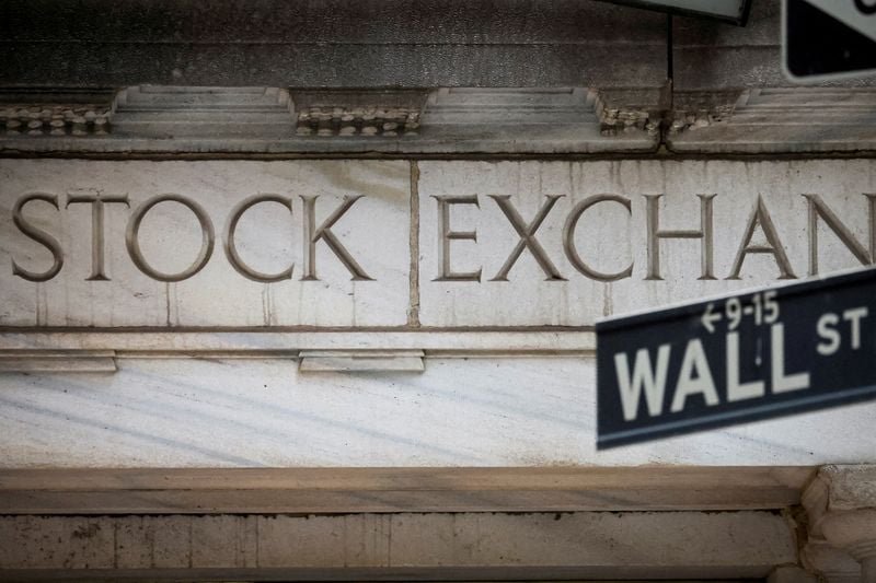 US fund management firms back 401(k) alternative assets proposal, but others worry about risks