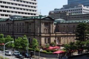 Yen nears 40-year low as dollar strength overpowers Bank of Japan moves