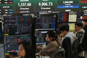 Markets Recoil in Global Sell-Off Driven by Tech Stocks