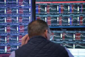 Bitcoin falls to $60,000 as AI trade continues to draw investor interest and capital