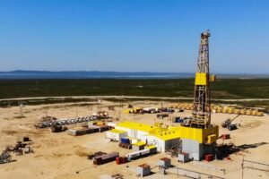 PDVSA and Repsol sign deal to boost oil and gas output in Venezuela