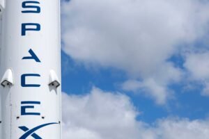 SpaceX debuts bond sale to raise $20 billion after IPO