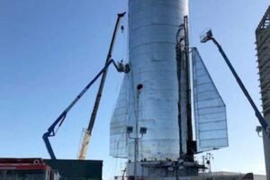 SpaceX Stock: Cathie Wood Bought More SPCX As It Dived 16%