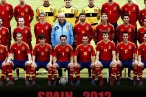 Spain tops Group H; Uruguay likely runner-up after goalless draws