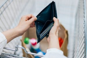 Americans grow more pessimistic about finances as rent and food cost fears surge, Fed says